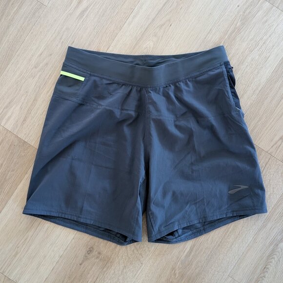 Brooks 5" Running Shorts - Men's medium - Picture 1 of 4